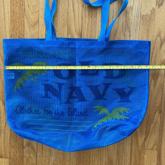 3/$10 Old Navy Blue Netted Beach Bag - Picture 5 of 6